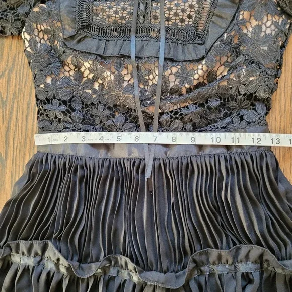 Reds Hall Black Adeline Lace Up Pleated Dress Size Women's Small NEW - Picture 13 of 16